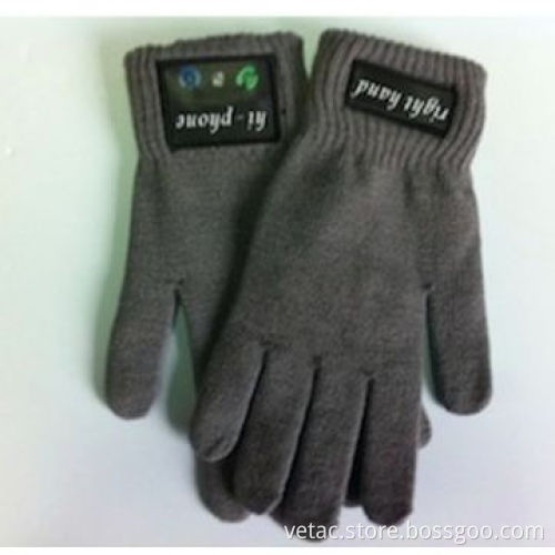 Bluetooth gloves with usb chargeable cable